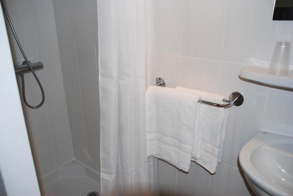 Hotel Le Charleston Родез Стая снимка