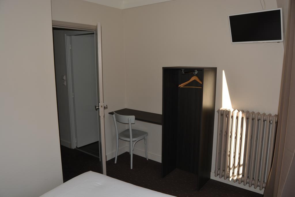 Hotel Le Charleston Родез Екстериор снимка